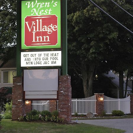 Wren'S Nest Village Inn 朴次茅斯 外观 照片
